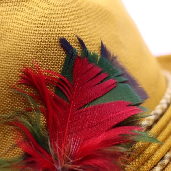 Vintage Yellow Fendora Hat Feathers Yankee Doodle Hat 6 3/4 - Picture 8 of 9